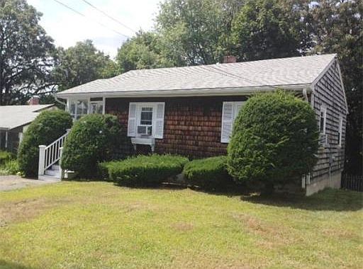 2nd image of 16 Crest Ave