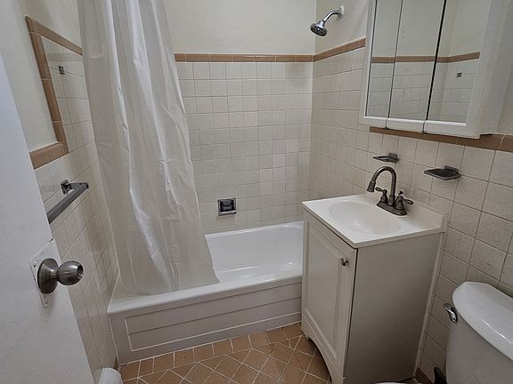 5th image of 1677 Geneva St APT 7
