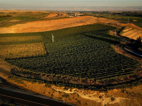 406 A Lower Dry Creek Road, Walla Walla, WA 99362