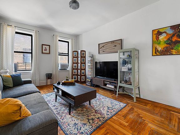 3rd image of 2199 Holland Ave APT 5P