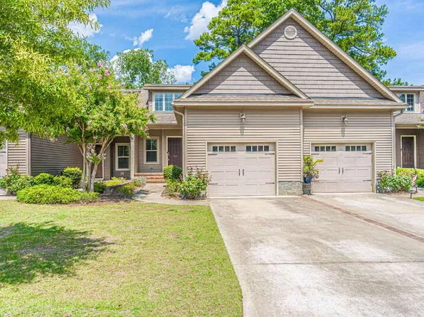 74 Cypress Cir, Southern Pines, NC 28387