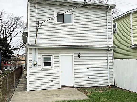 2nd image of 523 Bulger Ave