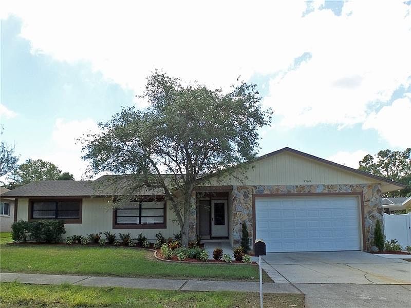 1st image of 1368 Wexford Dr S