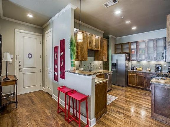 4th image of 2800 Sandage Ave #304