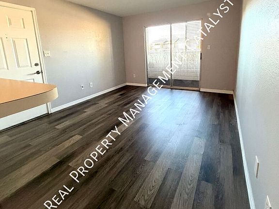 3rd image of 1400 Gandy Blvd N Unit 101