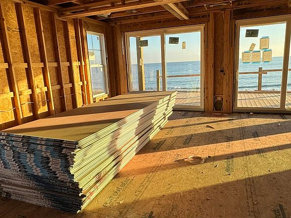 5th image of 4611 E Beach Drive