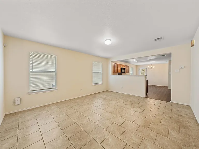 6402 Candleview Ct — Photo 6