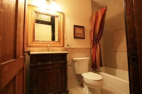 Rented by Corcoran | media 14