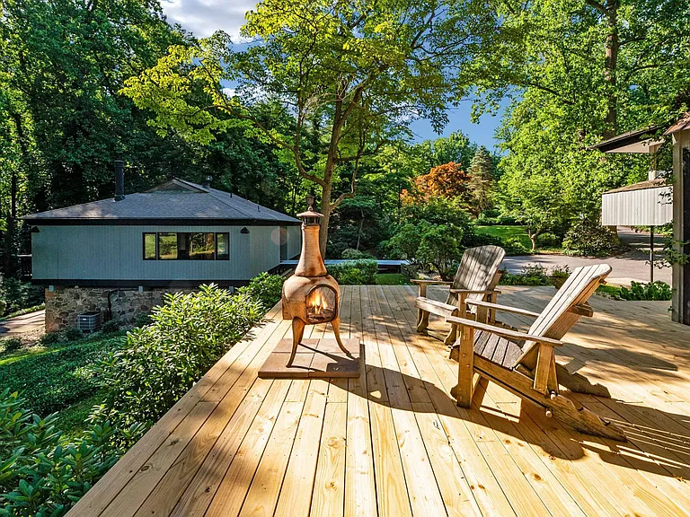 8 Ansari Ct — Photo 14