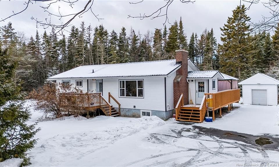 1st image of 9 Cooks Lake Rd