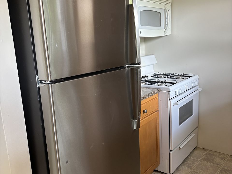 kitchen left side