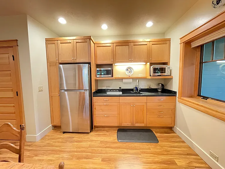 114 Granite St #2 — Photo 2