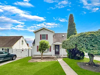 144 Winchester Avenue, #1-FAMILY