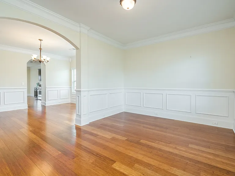 965 McCathern Ave — Photo 5
