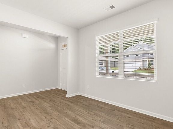 3rd image of 8156 Coldstream Dr