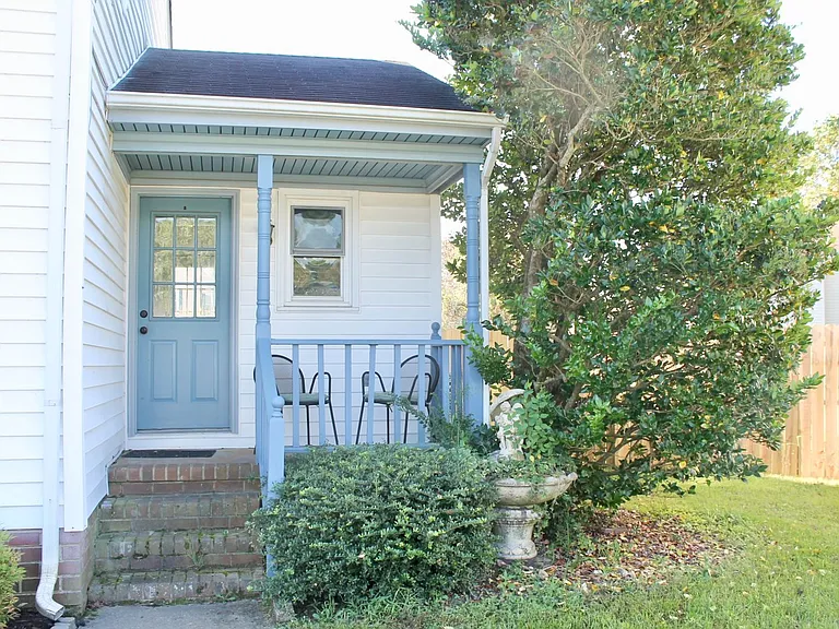 1149 Balch Pl — Photo 2