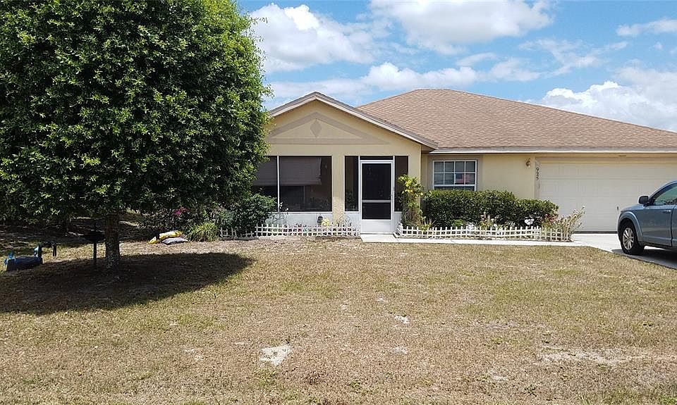 1st image of 925 Gila Pl