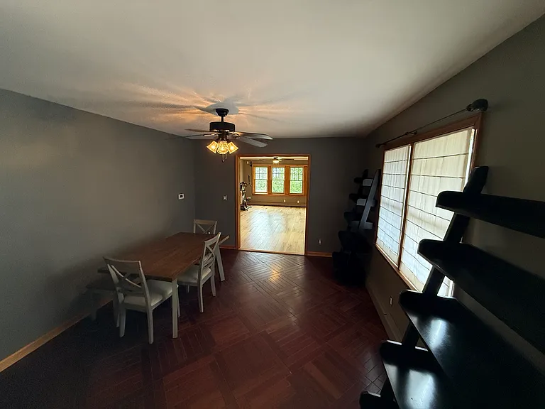 59 Burnside Ave #2 — Photo 8