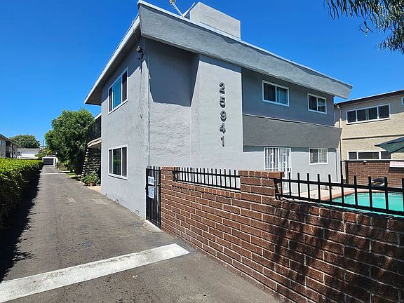 2nd image of 25941 Narbonne Ave APT 11