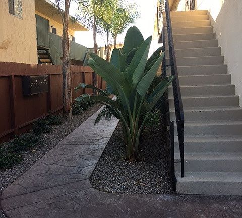 4th image of 4456 1/2 Cherokee Ave