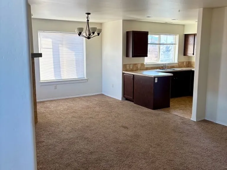 5625 Saxon Way #F — Photo 6