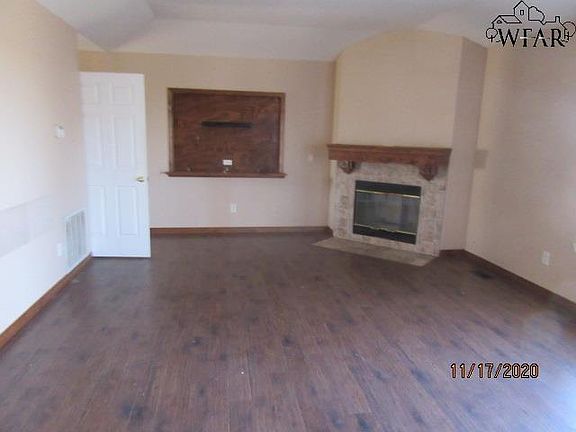3rd image of 3653 Wellington Ln
