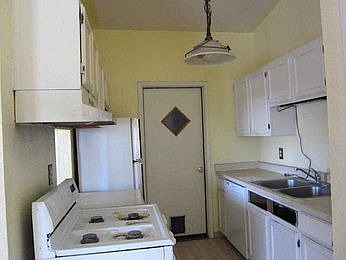 3rd image of 15340 Fairwood Ct