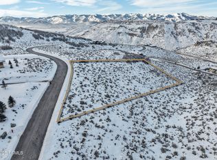 648 Canyon Gate Rd, Park City, UT 84098