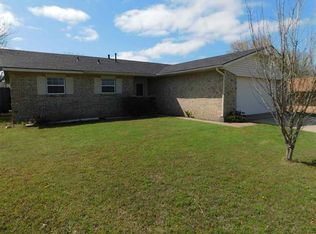2624 NW 77th St, Lawton, OK 73505