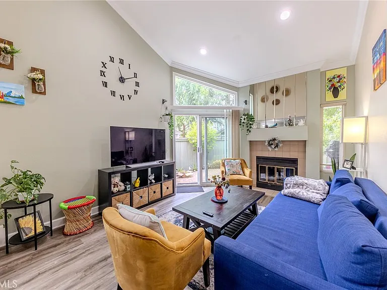 412 Deerfield Ave #114 — Photo 5