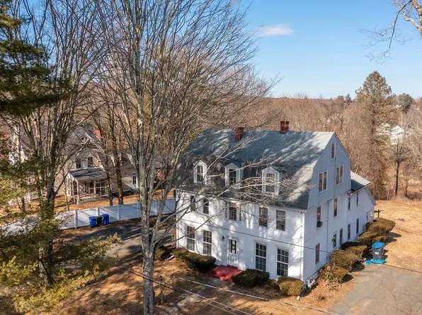 3 Elm St, Southampton, MA 01073