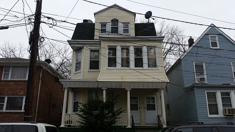 2nd image of 13 Bell St