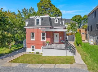 10 Robinson St, Beacon, NY 12508