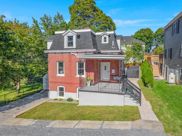 10 Robinson Street, Beacon, NY 12508