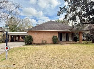 320 Duperier Ave, New Iberia, LA 70563