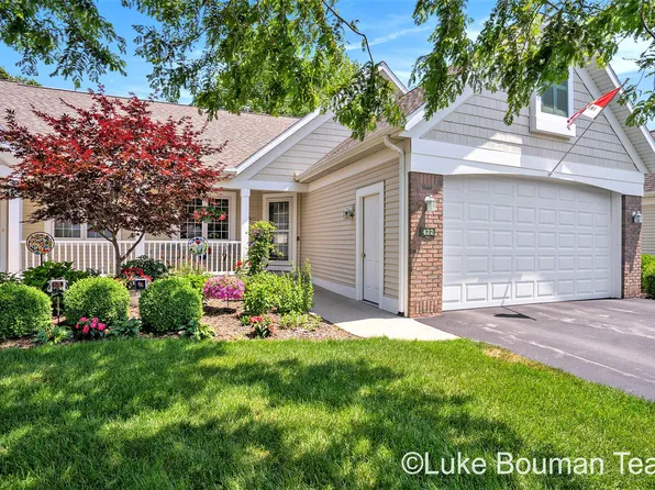 477 Timberlake Dr E, Holland, MI 49424