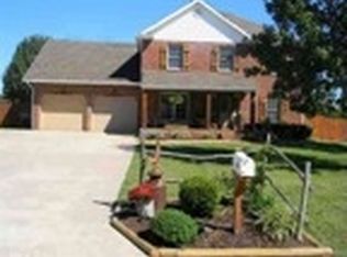 409 Planeview Ave, Lebanon, MO 65536