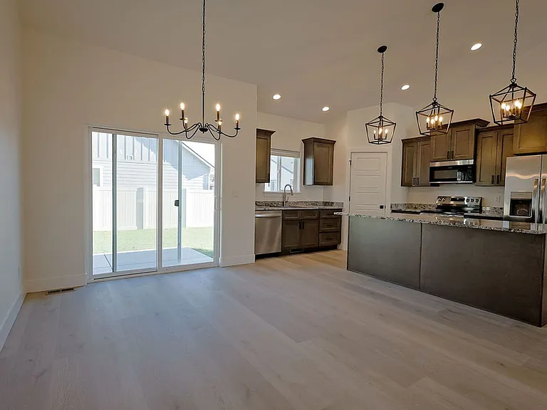 1025 Adamite Rd — Photo 16