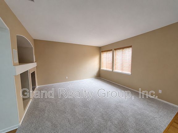2nd image of 2265 W Bentley Ln