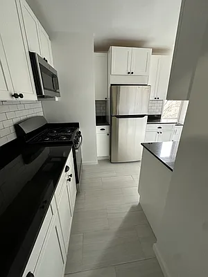 Rented by Winzone Realty Inc | media 5