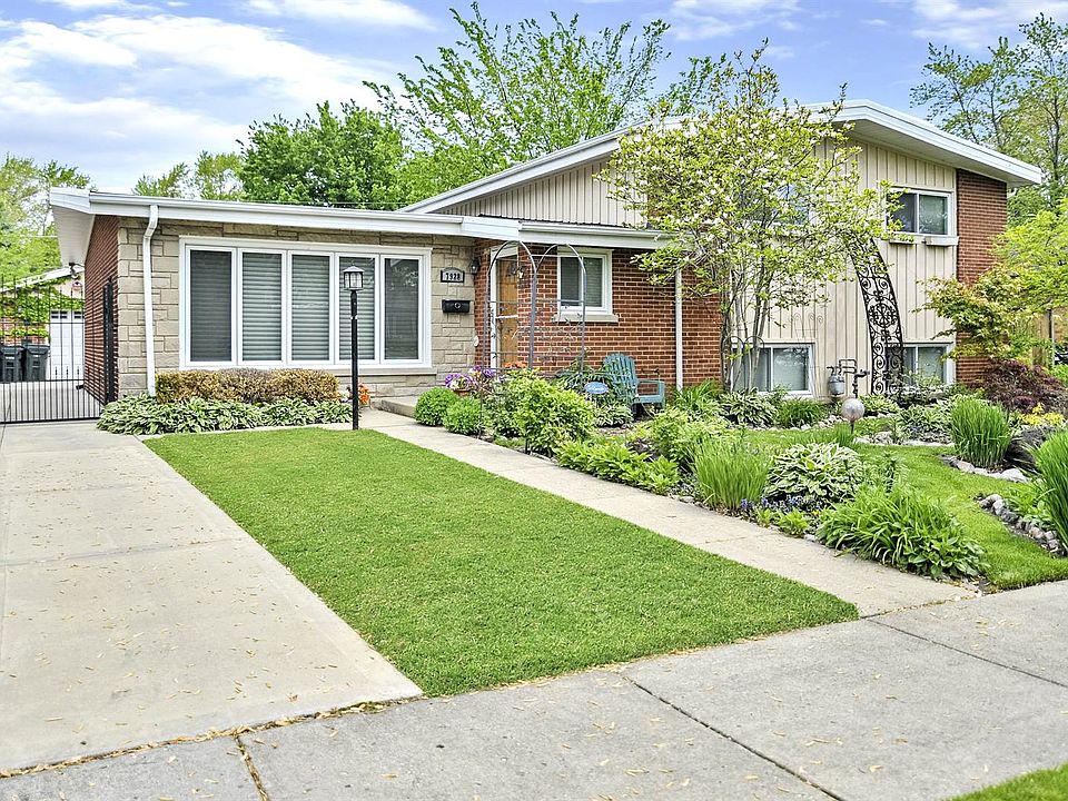 1st image of 7928 Churchill Ave