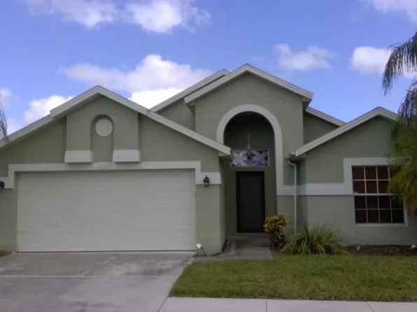 4620 Varsity Cir, Lehigh Acres, FL 33971