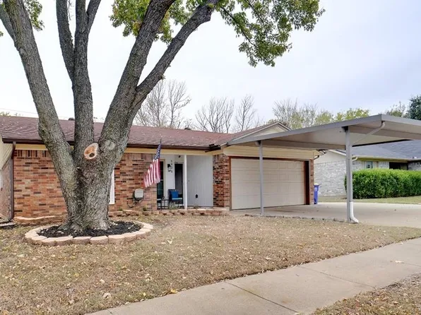 5920 Oak Hill Rd, Watauga, TX 76148