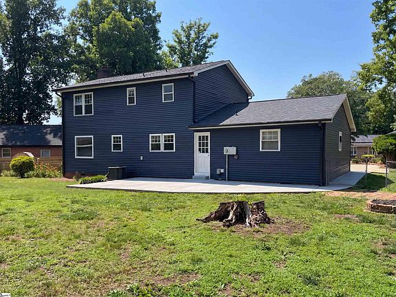 5th image of 4 Willowood Dr