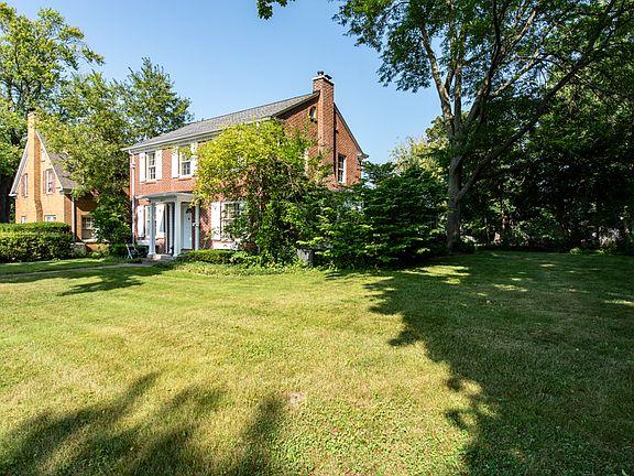5th image of 1613 Alexander Ct