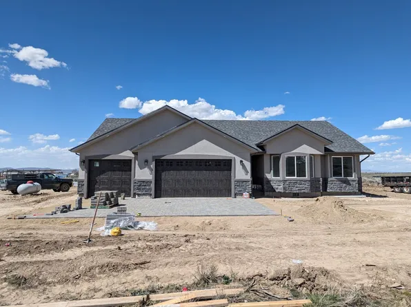 785 Devon Dr, Spring Creek, NV 89815