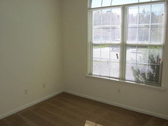 2nd image of 4060 Chadwyck Dr