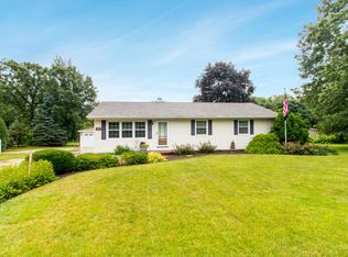 W1271 Poinsetta Rd, Pell Lake, WI 53128