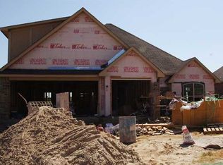 4900 Kelly Lakes Dr, Edmond, OK 73025