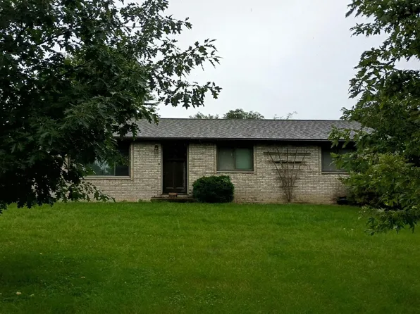 N5695 Knutson Rd, Pardeeville, WI 53954
